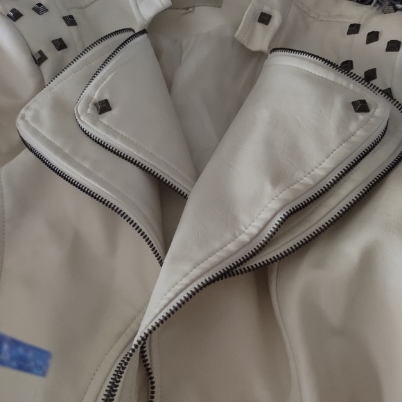 Leather jacket - Picture 3 of 4